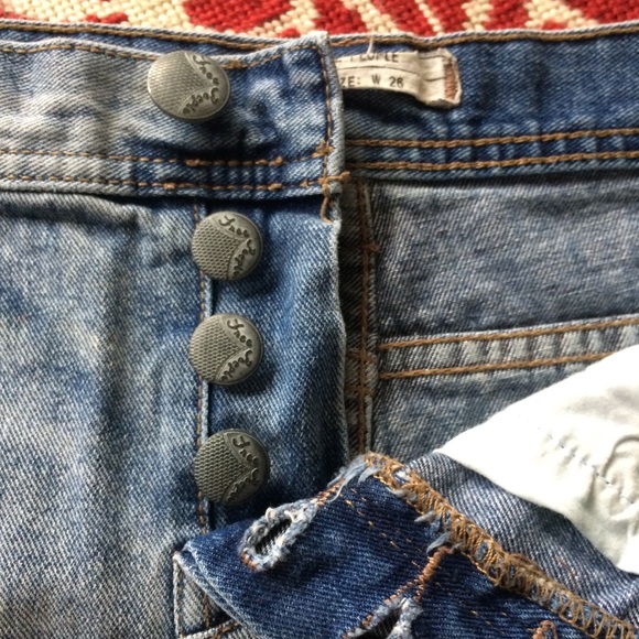 Free People Shortie Cutoff Jean Shorts - Picture 3 of 3